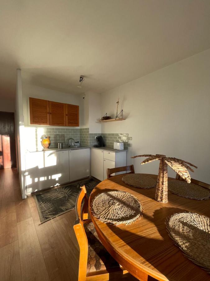 "Les Palmiers" Studio Spacieux Vue Mer Terrasse & Parking Saint-Cyr-sur-Mer Exteriör bild
